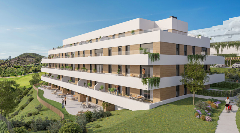 CULMIA CALA SWING – Calanova Golf - moderne hvit boligfasade med trepaneler, terrasser og velstelte hager med utsikt over golfbane i Málaga