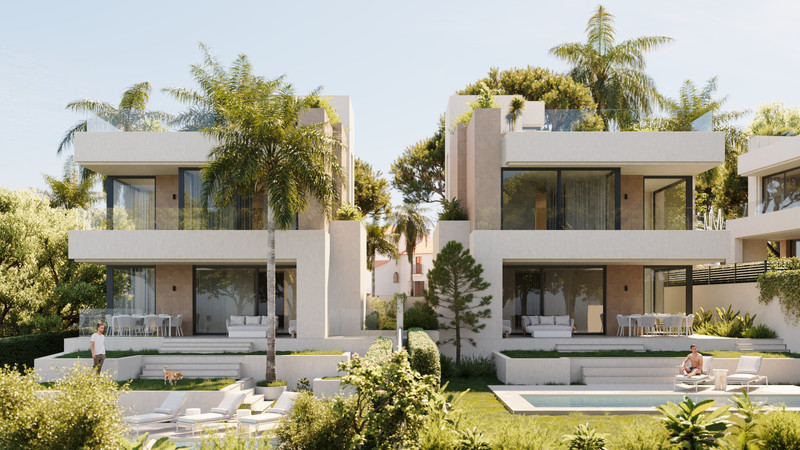 Sirocco Villas – Marbella - moderne hvit villa med basseng, hageterrasser og palmetrær
