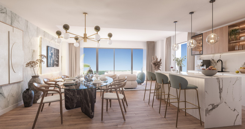 Soleia Living – El Chaparral - åpen stue med kjøkkenøy, spiseområde og gulv-til-tak-vinduer med sjøutsikt